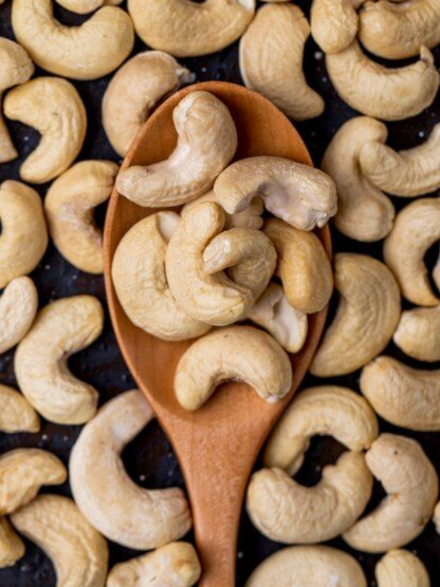 Incredible Benefits of Making Cashews Your Daily Snack