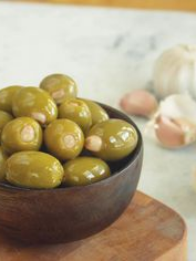 What Happens to Your Body When You Eat Olives Regularly