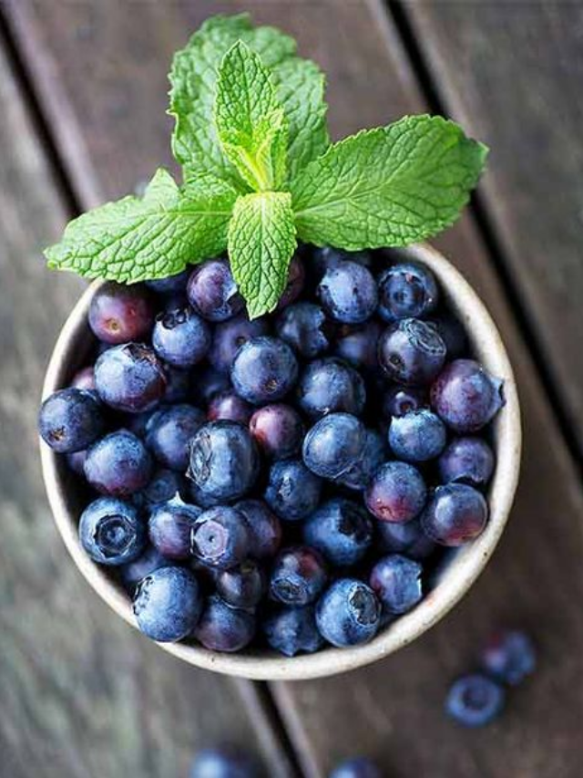 Why Blueberries Appear Blue Outside But Have A Different Colour Inside