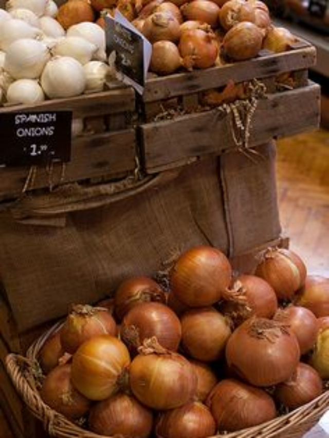 The Unusual Way To Store Onions So They Last For Months Longer